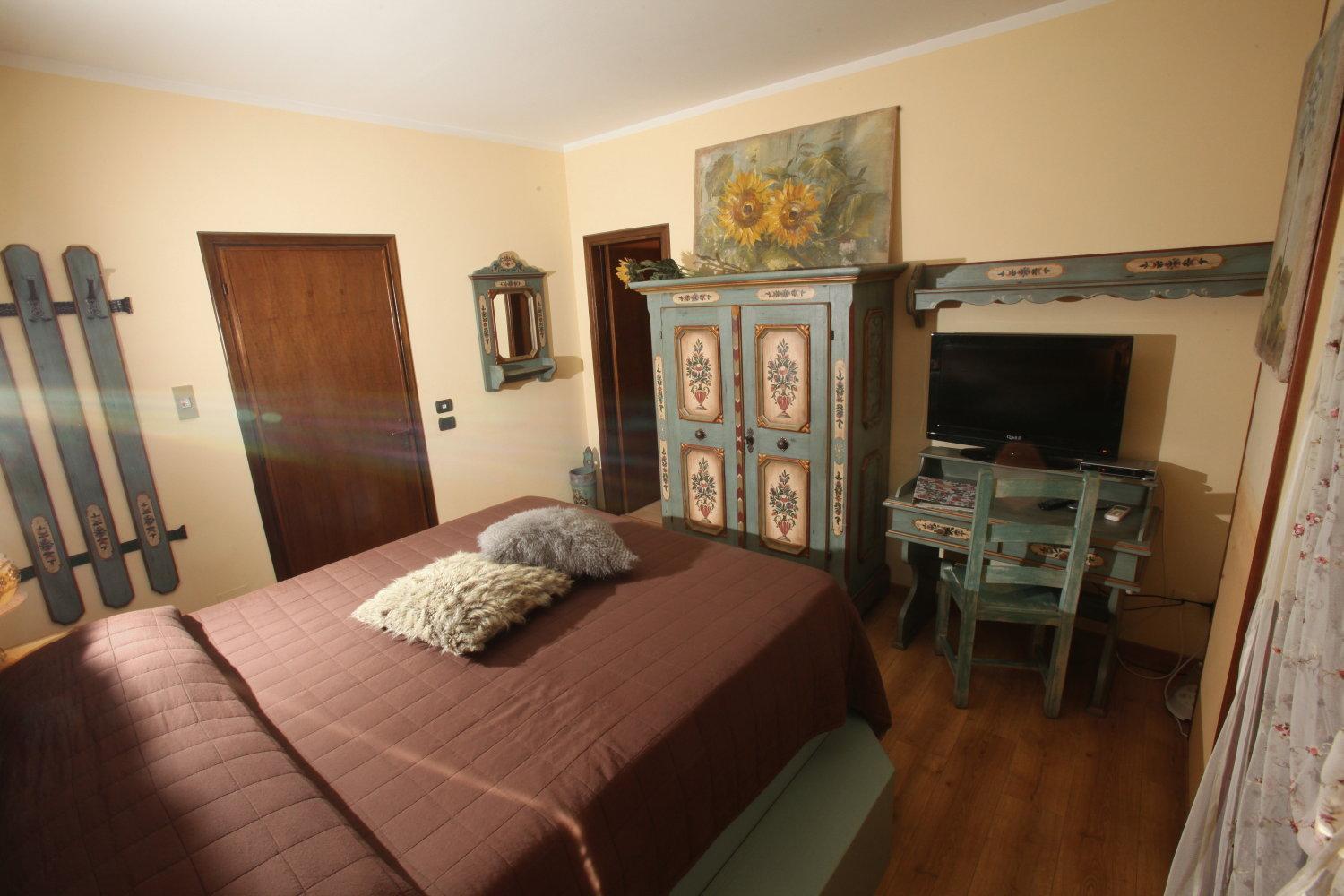 Manuela Le Quattro Coppe Hotel Desenzano del Garda Luaran gambar